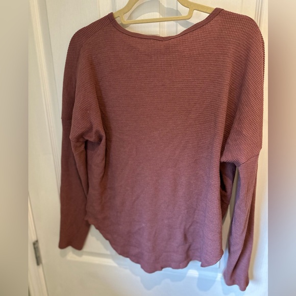 Babaton tie-waist waffle shirt - Picture 2 of 3